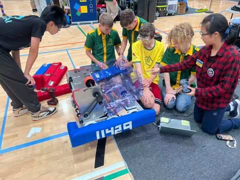 Team 3132 helping us